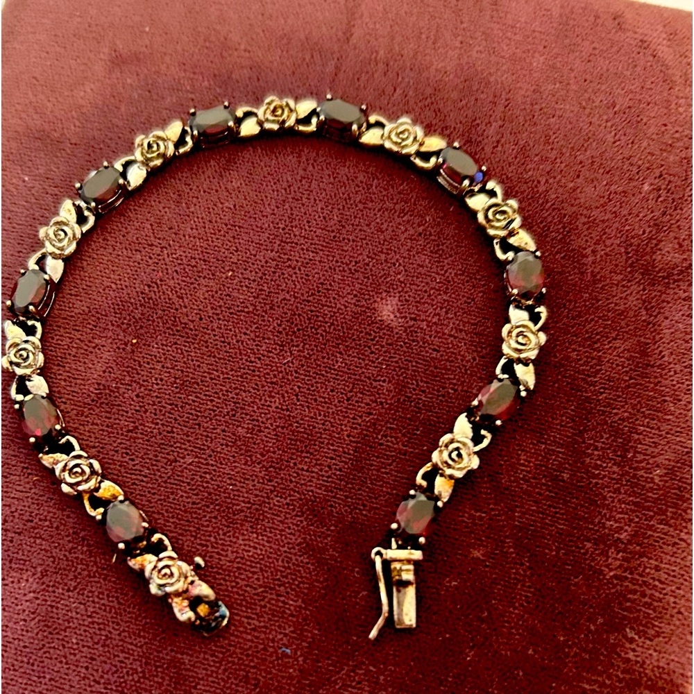 Silver Garnet Bracelet with rose detail